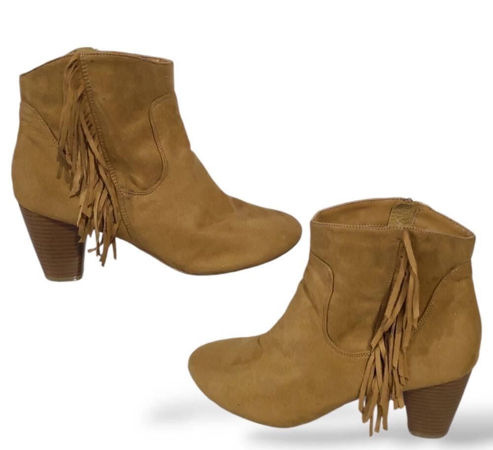 Chinese Laundry SZ 9.5 Z Shuffle Heeled Boots Fringe Faux Suede Brown Western
